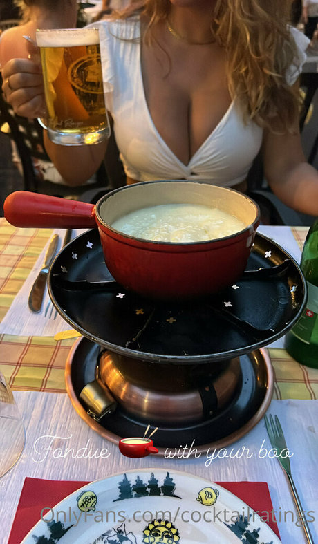 Foto desnuda filtrada de OnlyFans de Cocktailratings