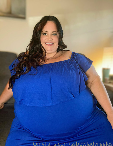 Ssbbwladyjiggles