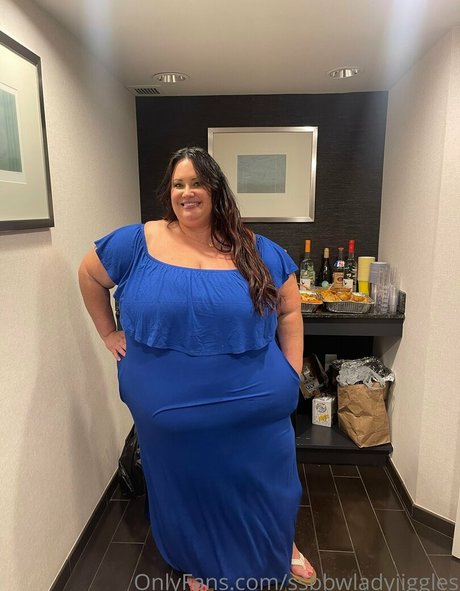Ssbbwladyjiggles