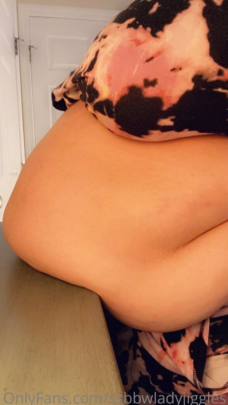 Ssbbwladyjiggles