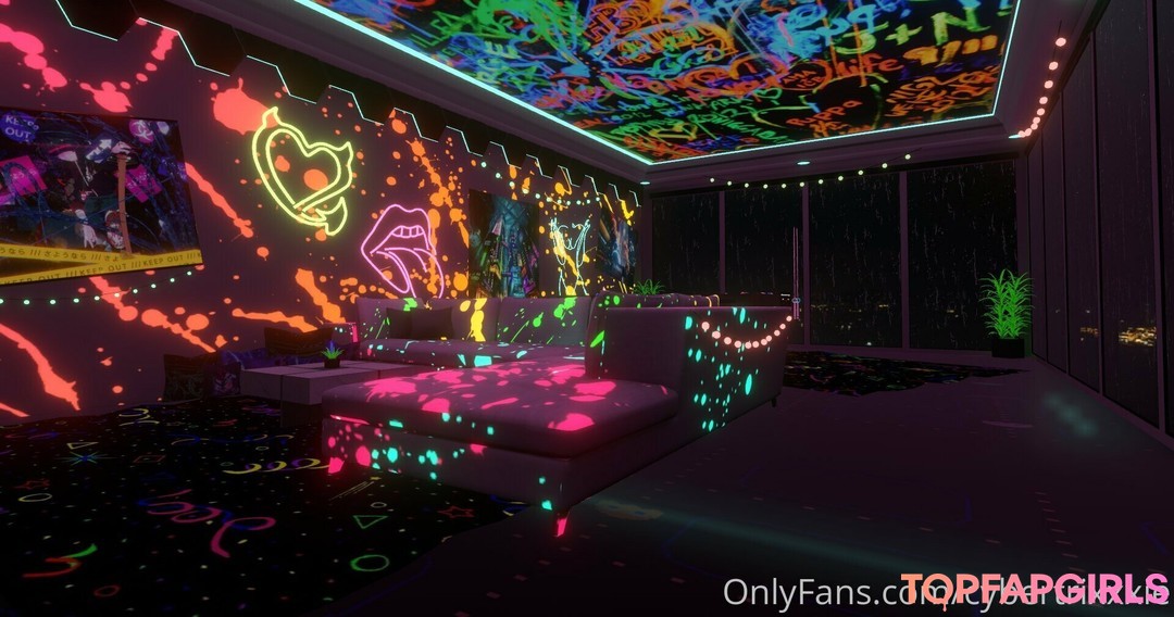 Foto desnuda filtrada de OnlyFans de Cybertrixxxie #128 Foto desnuda filtrada de OnlyFans de Cybertrixxxie #128