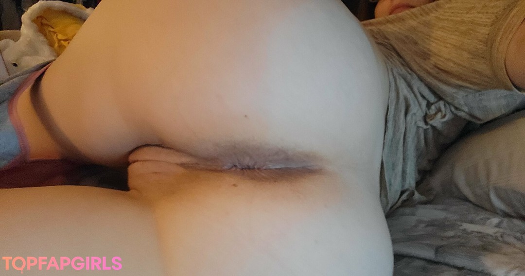 Foto desnuda filtrada de OnlyFans de Keriberry420 #120 Foto desnuda filtrada de OnlyFans de Keriberry420 #120