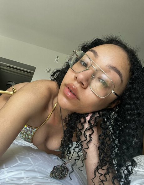 Foto desnuda filtrada de OnlyFans de Caileneasely