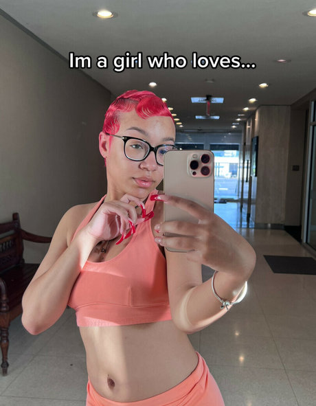 Caileneasely