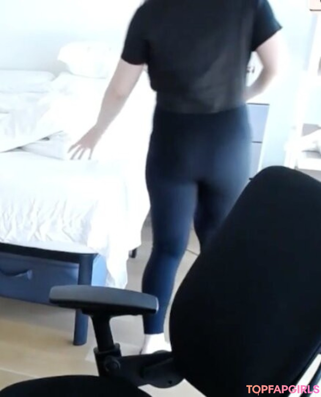 Foto desnuda filtrada de OnlyFans de Lolnatsumiii #13 Foto desnuda filtrada de OnlyFans de Lolnatsumiii #13