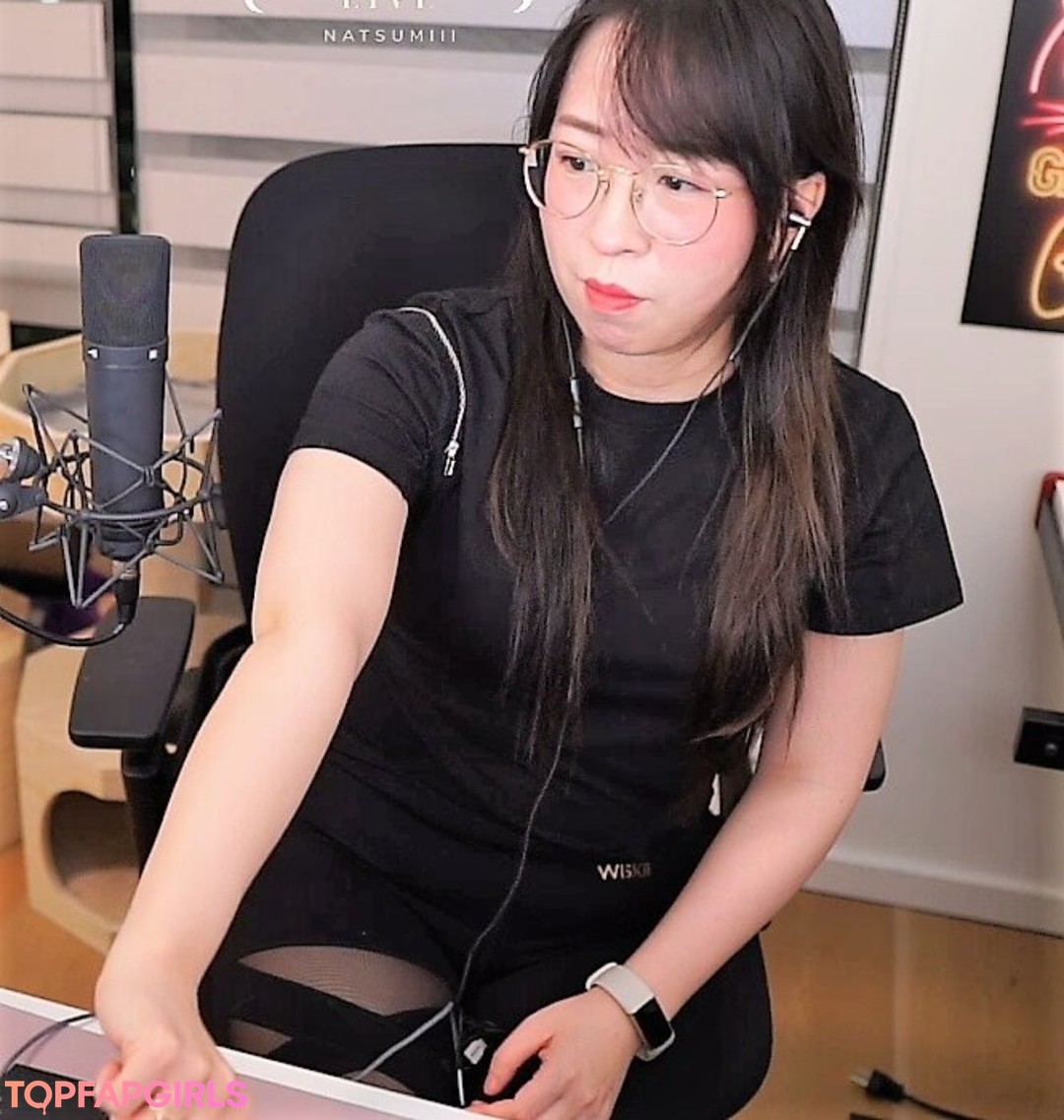 Foto desnuda filtrada de OnlyFans de Lolnatsumiii #179 Foto desnuda filtrada de OnlyFans de Lolnatsumiii #179