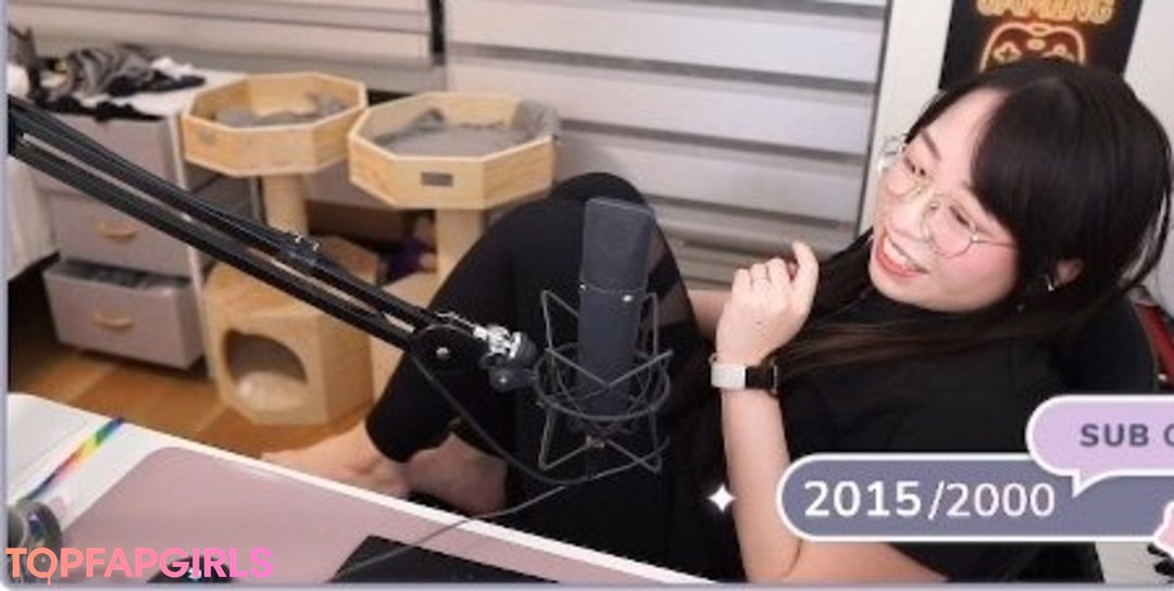 Foto desnuda filtrada de OnlyFans de Lolnatsumiii #186 Foto desnuda filtrada de OnlyFans de Lolnatsumiii #186