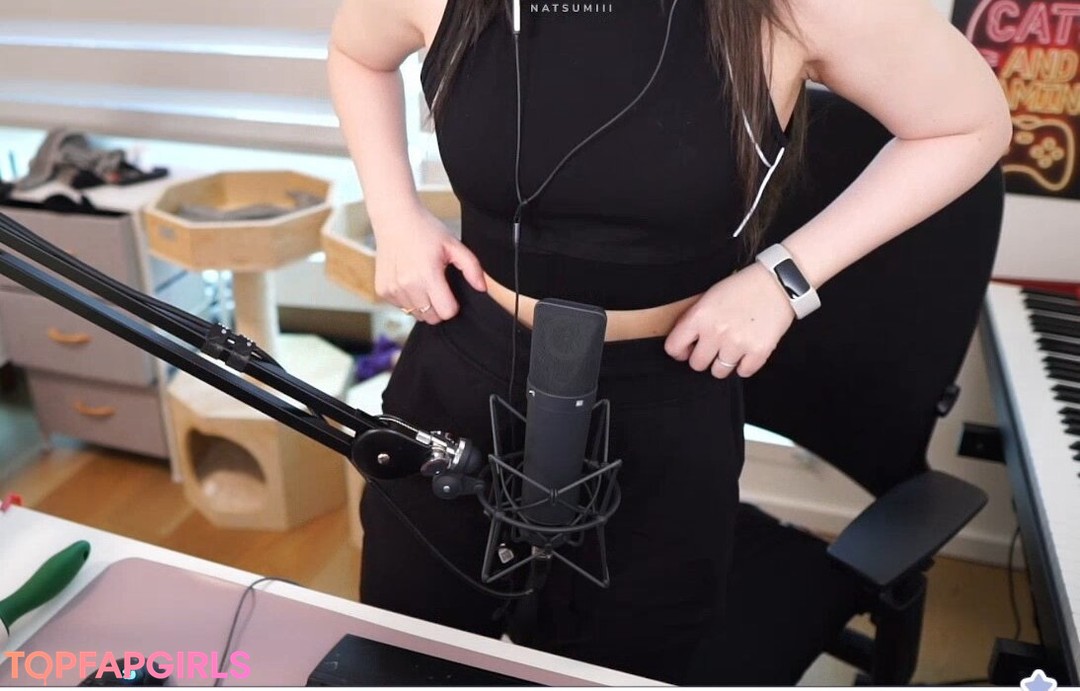 Foto desnuda filtrada de OnlyFans de Lolnatsumiii #191 Foto desnuda filtrada de OnlyFans de Lolnatsumiii #191