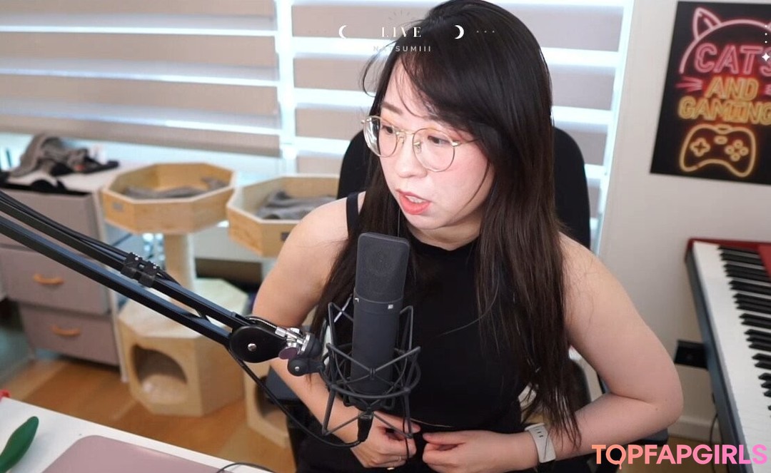 Foto desnuda filtrada de OnlyFans de Lolnatsumiii #200 Foto desnuda filtrada de OnlyFans de Lolnatsumiii #200