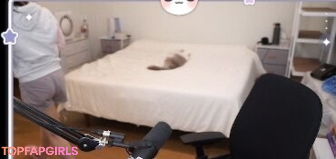 Foto desnuda filtrada de OnlyFans de Lolnatsumiii #25 Foto desnuda filtrada de OnlyFans de Lolnatsumiii #25