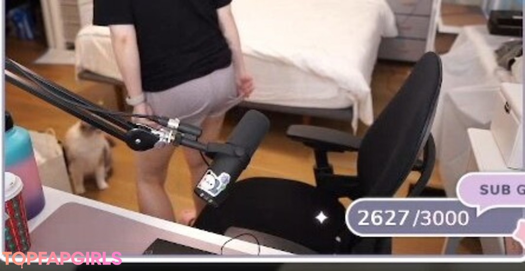 Foto desnuda filtrada de OnlyFans de Lolnatsumiii #41 Foto desnuda filtrada de OnlyFans de Lolnatsumiii #41