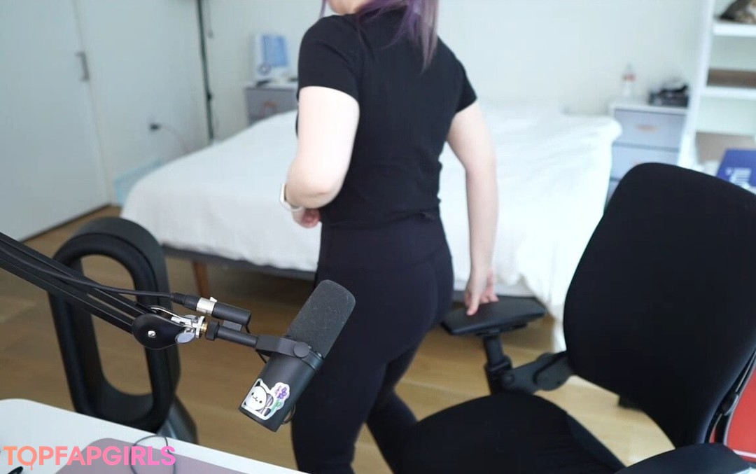 Foto desnuda filtrada de OnlyFans de Lolnatsumiii #57 Foto desnuda filtrada de OnlyFans de Lolnatsumiii #57