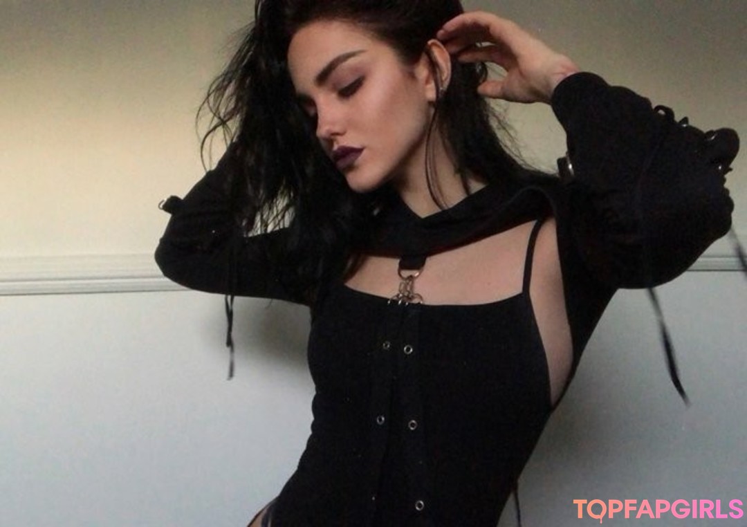 Foto desnuda filtrada de OnlyFans de Autumngravesz #45 Foto desnuda filtrada de OnlyFans de Autumngravesz #45