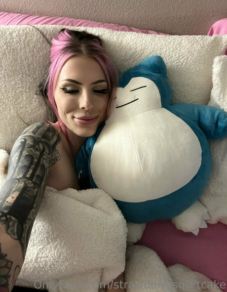 Foto desnuda filtrada de OnlyFans de Strawberrysquirtcake