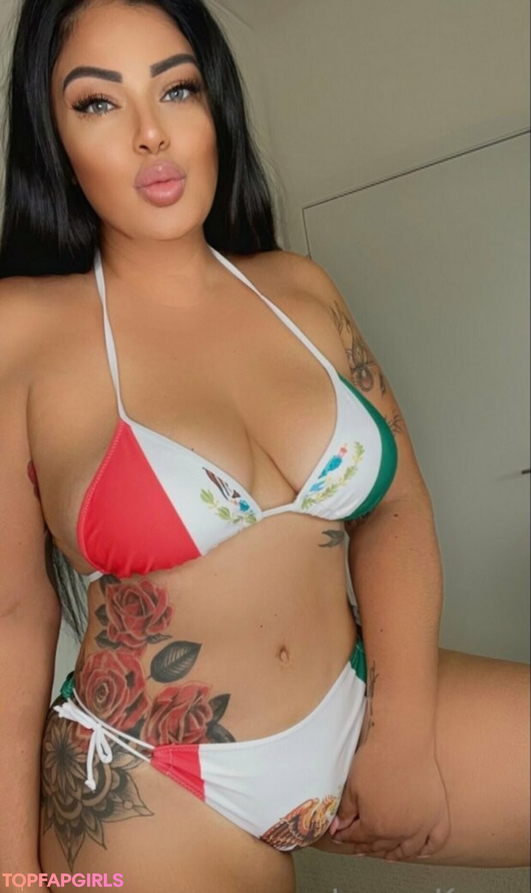 Foto desnuda filtrada de OnlyFans de Thickjennakumz #34 Foto desnuda filtrada de OnlyFans de Thickjennakumz #34
