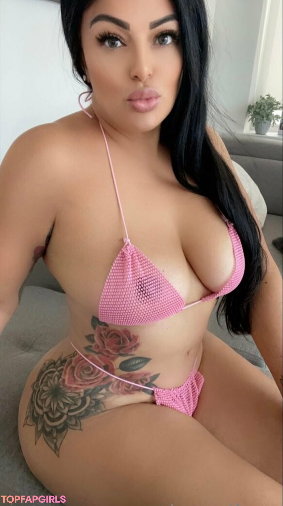 Foto desnuda filtrada de OnlyFans de Thickjennakumz #38 Foto desnuda filtrada de OnlyFans de Thickjennakumz #38