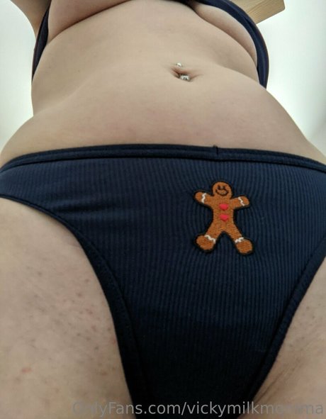 Vickymilkmomma