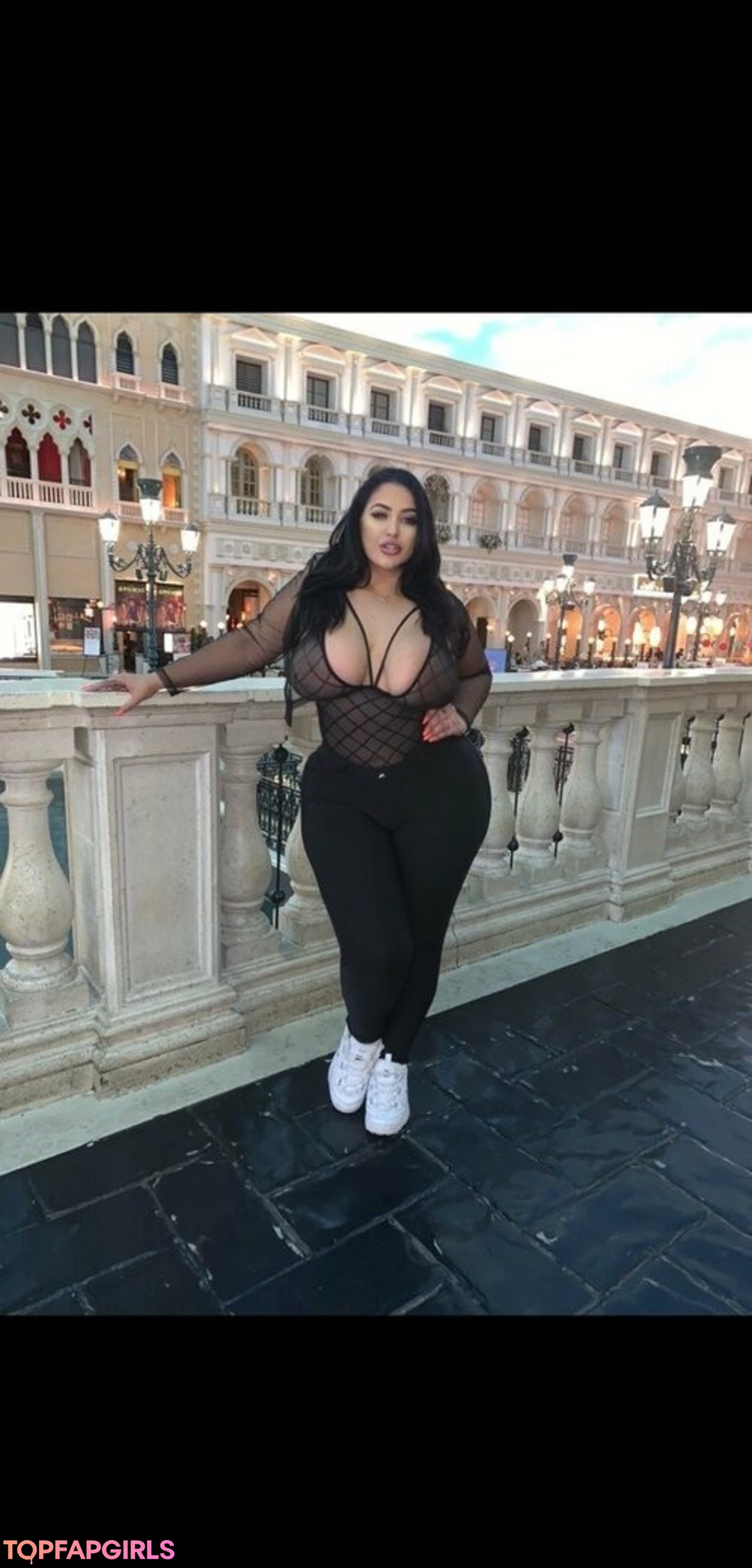 Foto desnuda filtrada de OnlyFans de Realdiamonddoll #7 Foto desnuda filtrada de OnlyFans de Realdiamonddoll #7