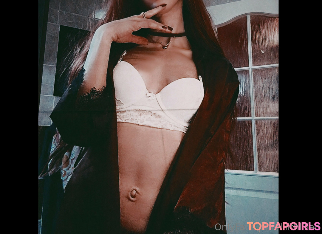 Foto desnuda filtrada de OnlyFans de Lilithlilian #36 Foto desnuda filtrada de OnlyFans de Lilithlilian #36