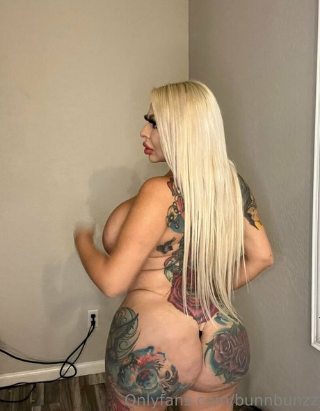 Foto desnuda filtrada de OnlyFans de Bunnbunzz