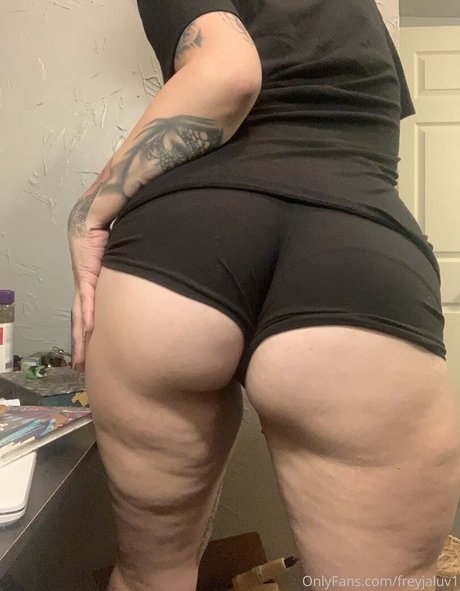 Freyjaluv1