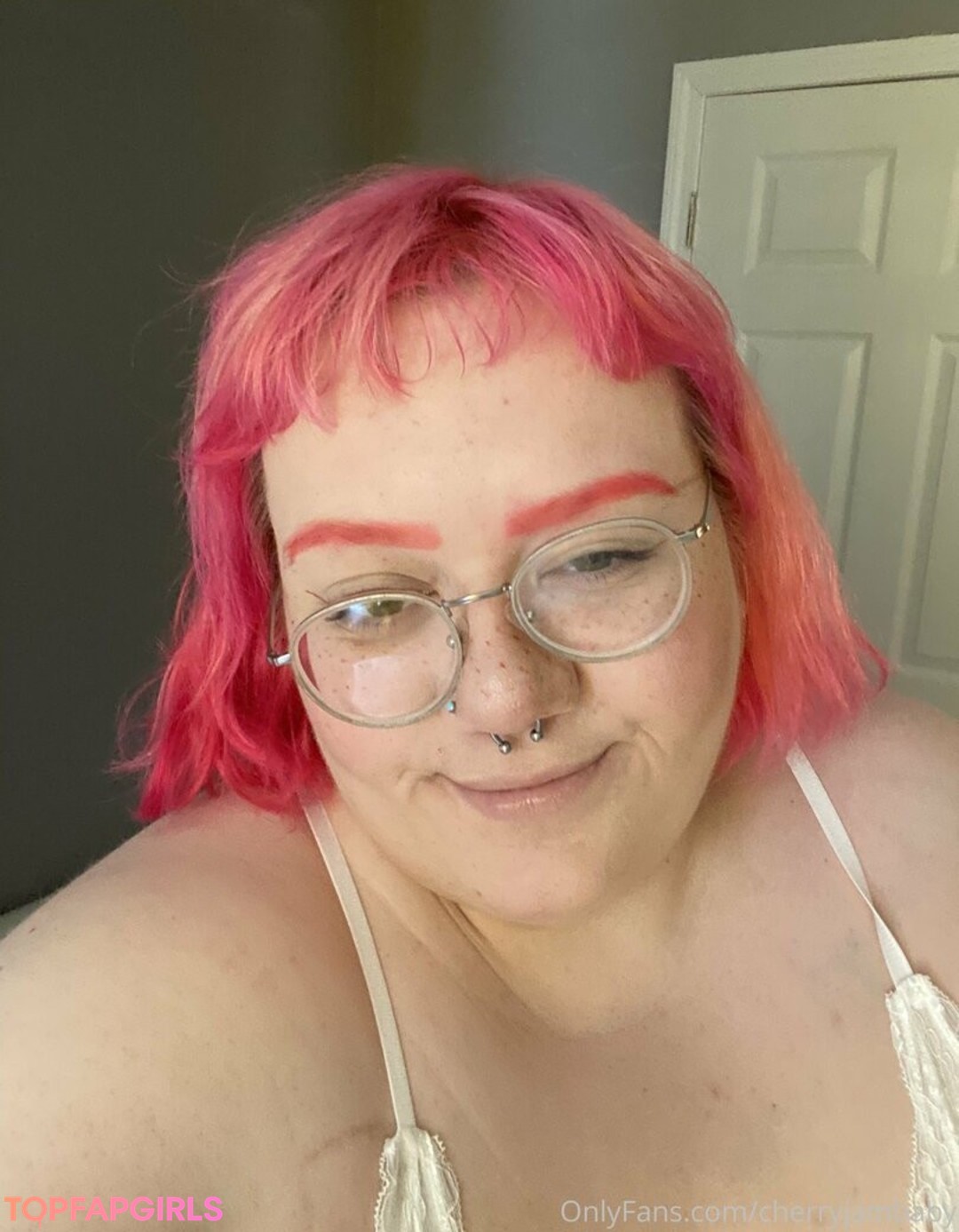 Foto desnuda filtrada de OnlyFans de Cherryjambaby #18 Foto desnuda filtrada de OnlyFans de Cherryjambaby #18