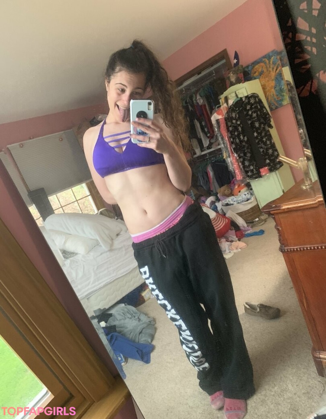 Foto desnuda filtrada de OnlyFans de Averyafterhours #100 Foto desnuda filtrada de OnlyFans de Averyafterhours #100