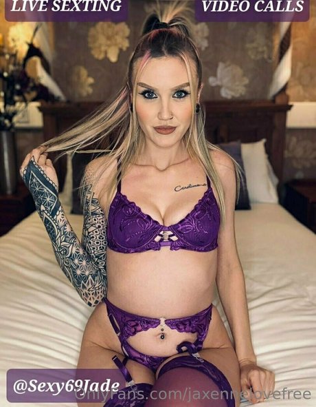Foto desnuda filtrada de OnlyFans de Jaxennelovefree