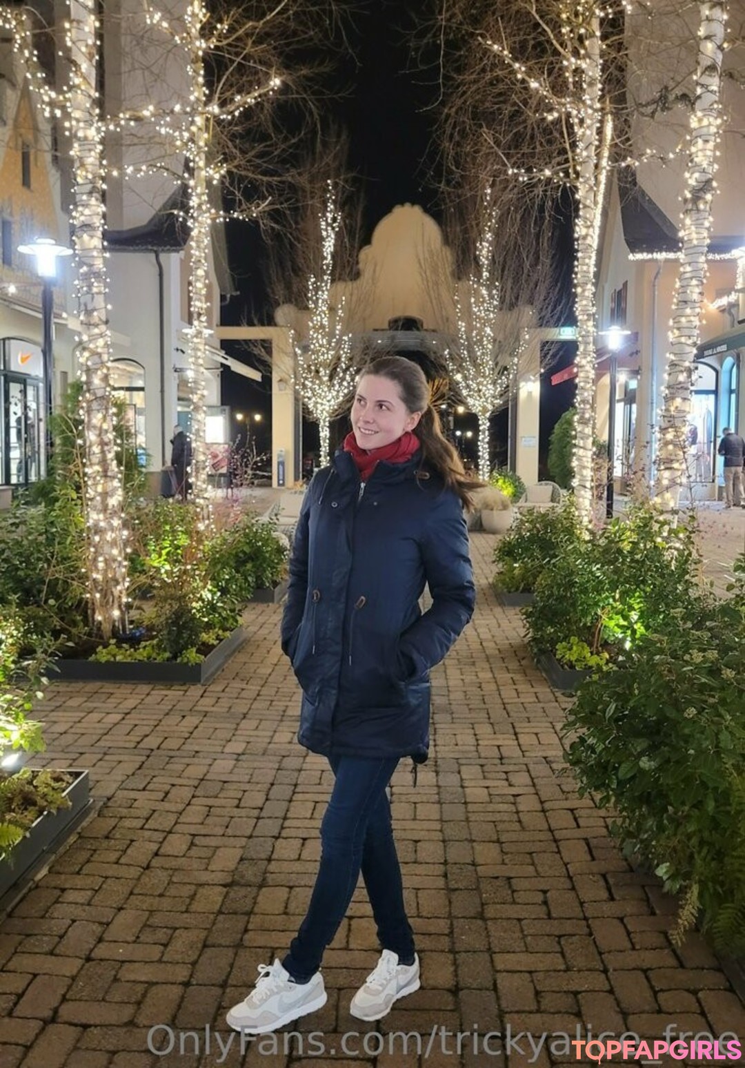 Foto desnuda filtrada de OnlyFans de Trickyalicefree #15 Foto desnuda filtrada de OnlyFans de Trickyalicefree #15