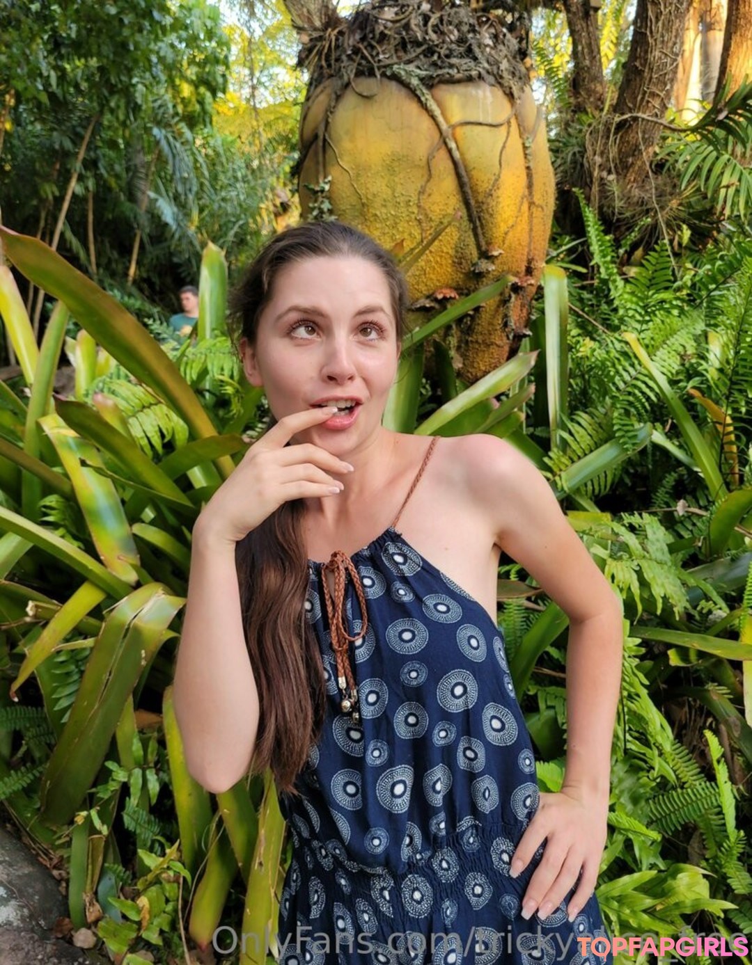 Foto desnuda filtrada de OnlyFans de Trickyalicefree #9 Foto desnuda filtrada de OnlyFans de Trickyalicefree #9