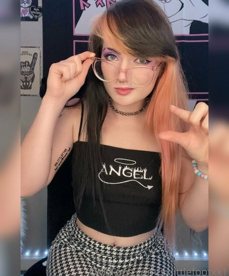 Xxlittlefootxx1