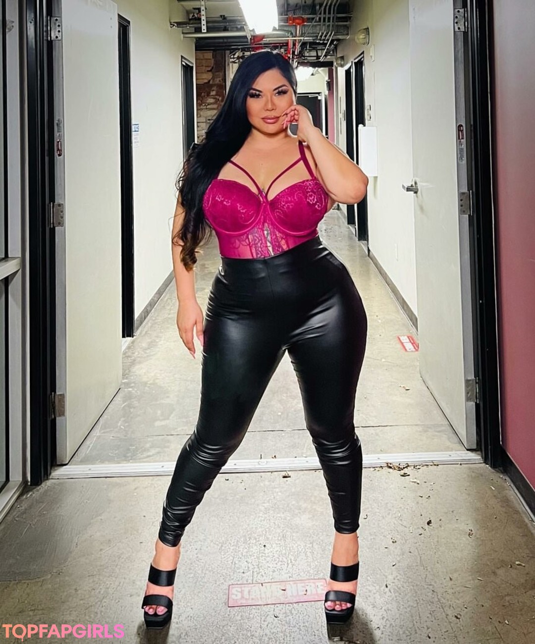 Foto desnuda filtrada de OnlyFans de Mizuki Brown #56 Foto desnuda filtrada de OnlyFans de Mizuki Brown #56