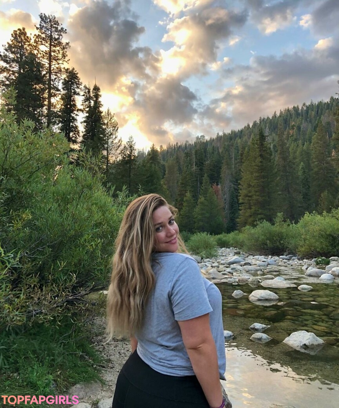 Foto desnuda filtrada de OnlyFans de Ellanabryan #147 Foto desnuda filtrada de OnlyFans de Ellanabryan #147