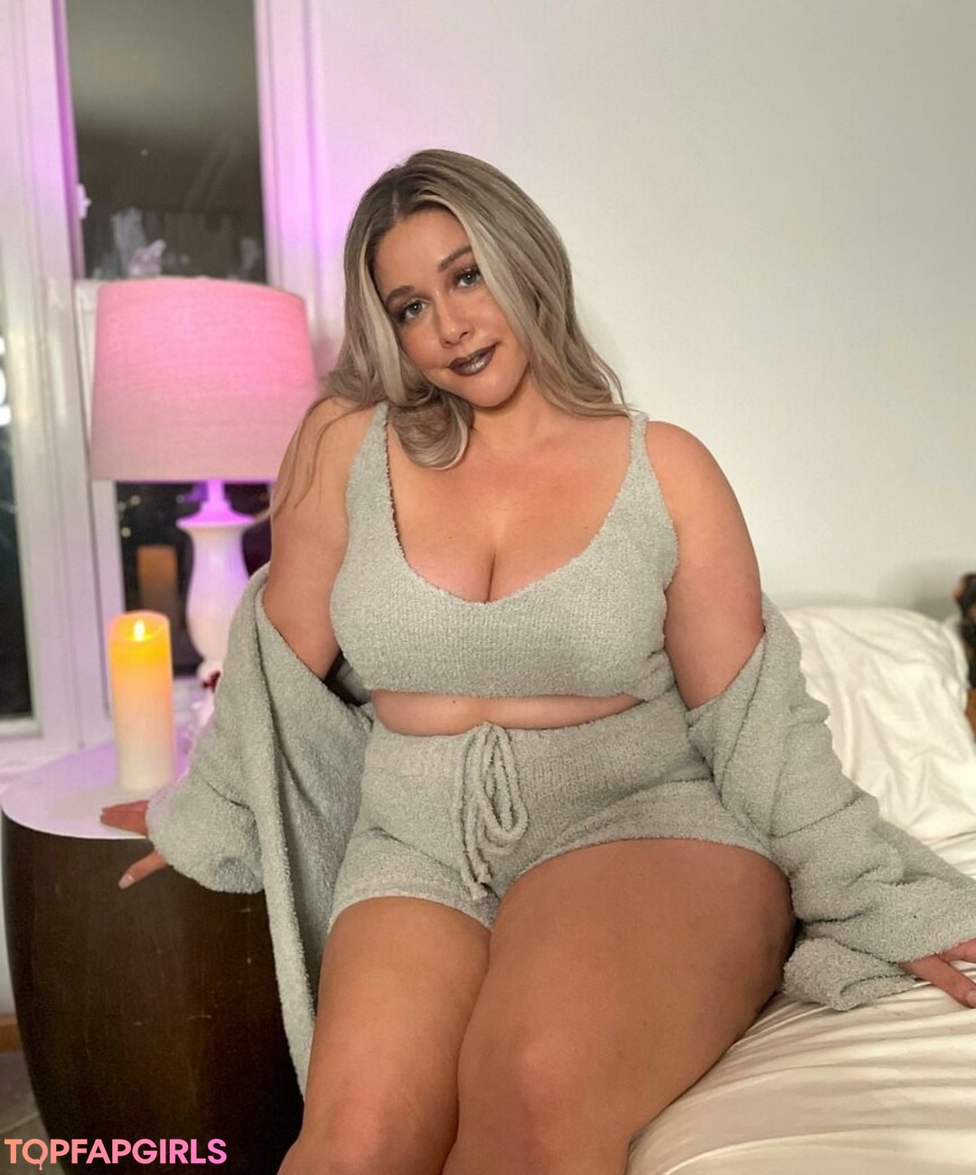 Foto desnuda filtrada de OnlyFans de Ellanabryan #158 Foto desnuda filtrada de OnlyFans de Ellanabryan #158