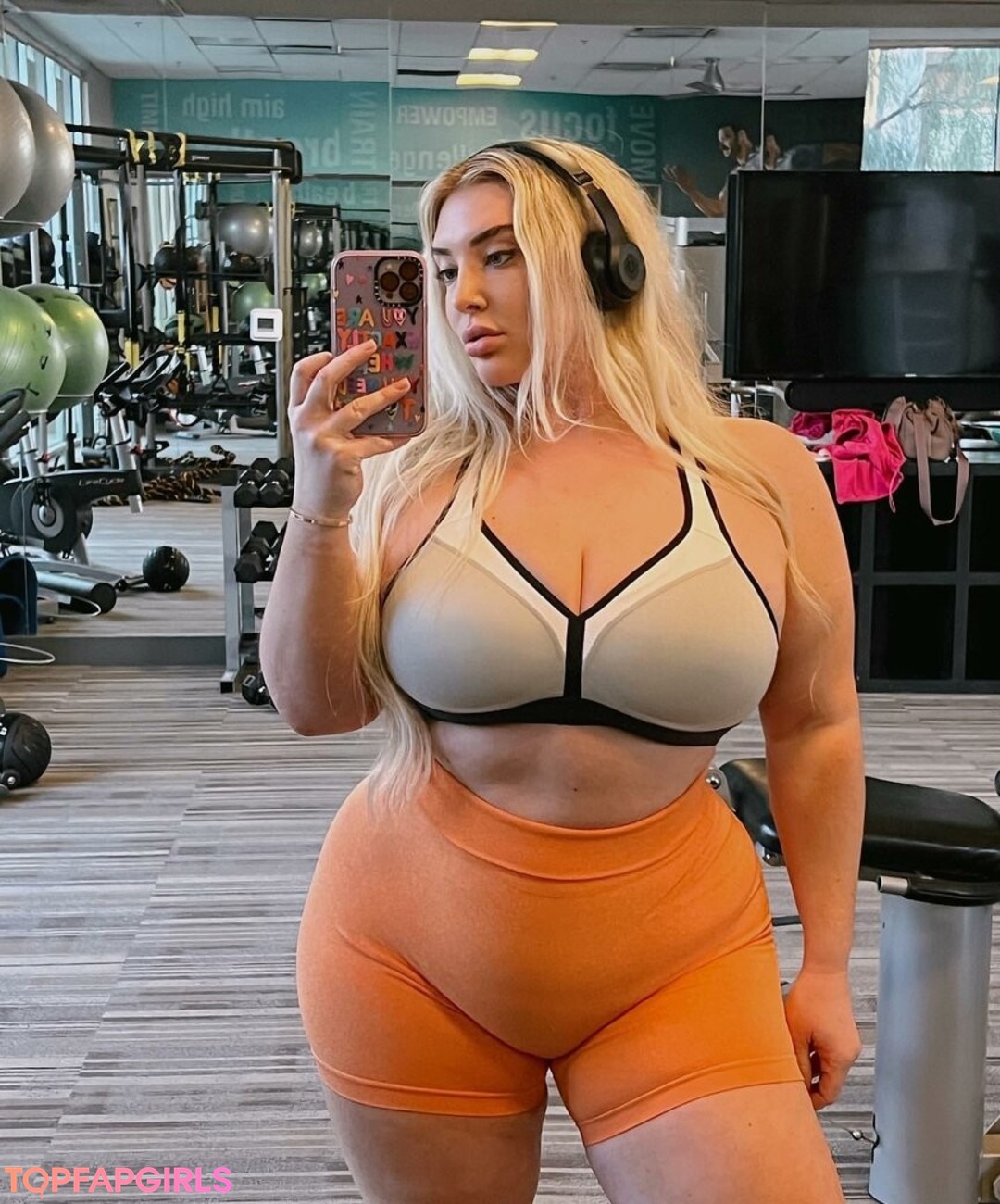 Foto desnuda filtrada de OnlyFans de Taya Christian #114 Foto desnuda filtrada de OnlyFans de Taya Christian #114