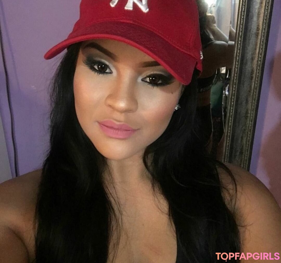 Foto desnuda filtrada de OnlyFans de Toni Salina Chee Young #84 Foto desnuda filtrada de OnlyFans de Toni Salina Chee Young #84