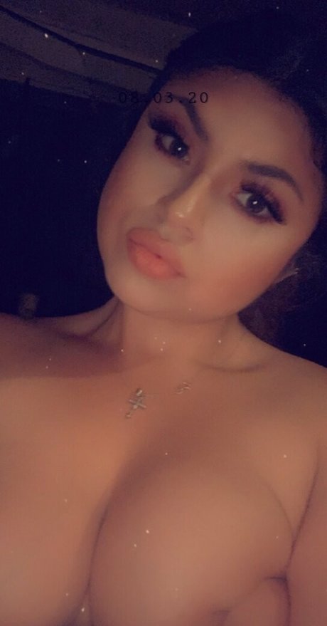 Foto desnuda filtrada de OnlyFans de Maryalicejenni