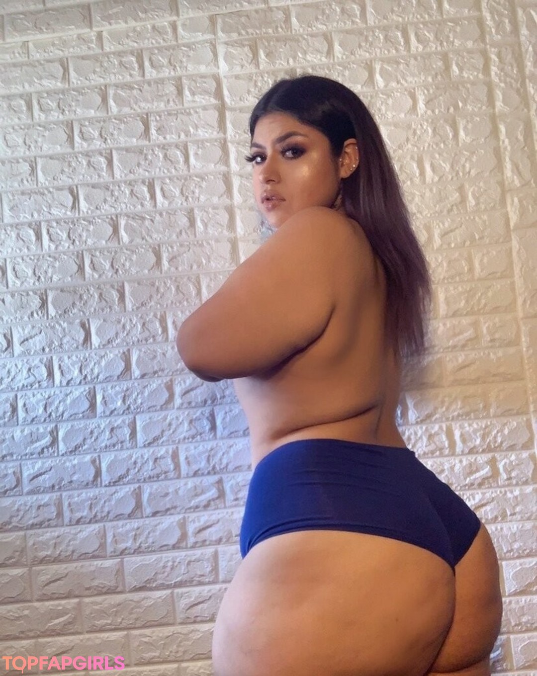 Foto desnuda filtrada de OnlyFans de Maryalicejenni #416 Foto desnuda filtrada de OnlyFans de Maryalicejenni #416