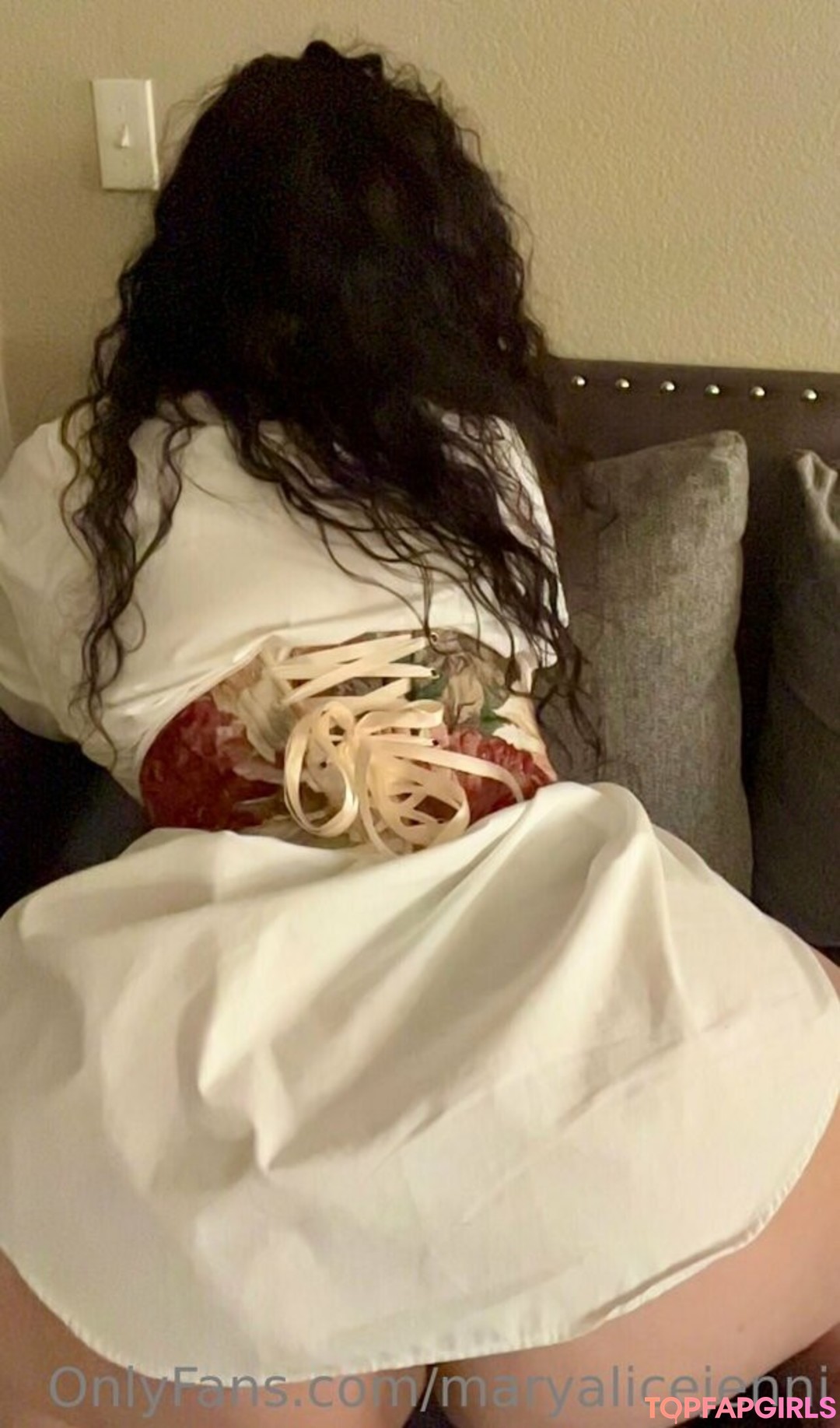 Foto desnuda filtrada de OnlyFans de Maryalicejenni #617 Foto desnuda filtrada de OnlyFans de Maryalicejenni #617