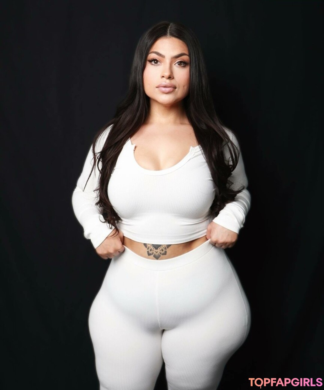 Foto desnuda filtrada de OnlyFans de Maryalicejenni #636 Foto desnuda filtrada de OnlyFans de Maryalicejenni #636