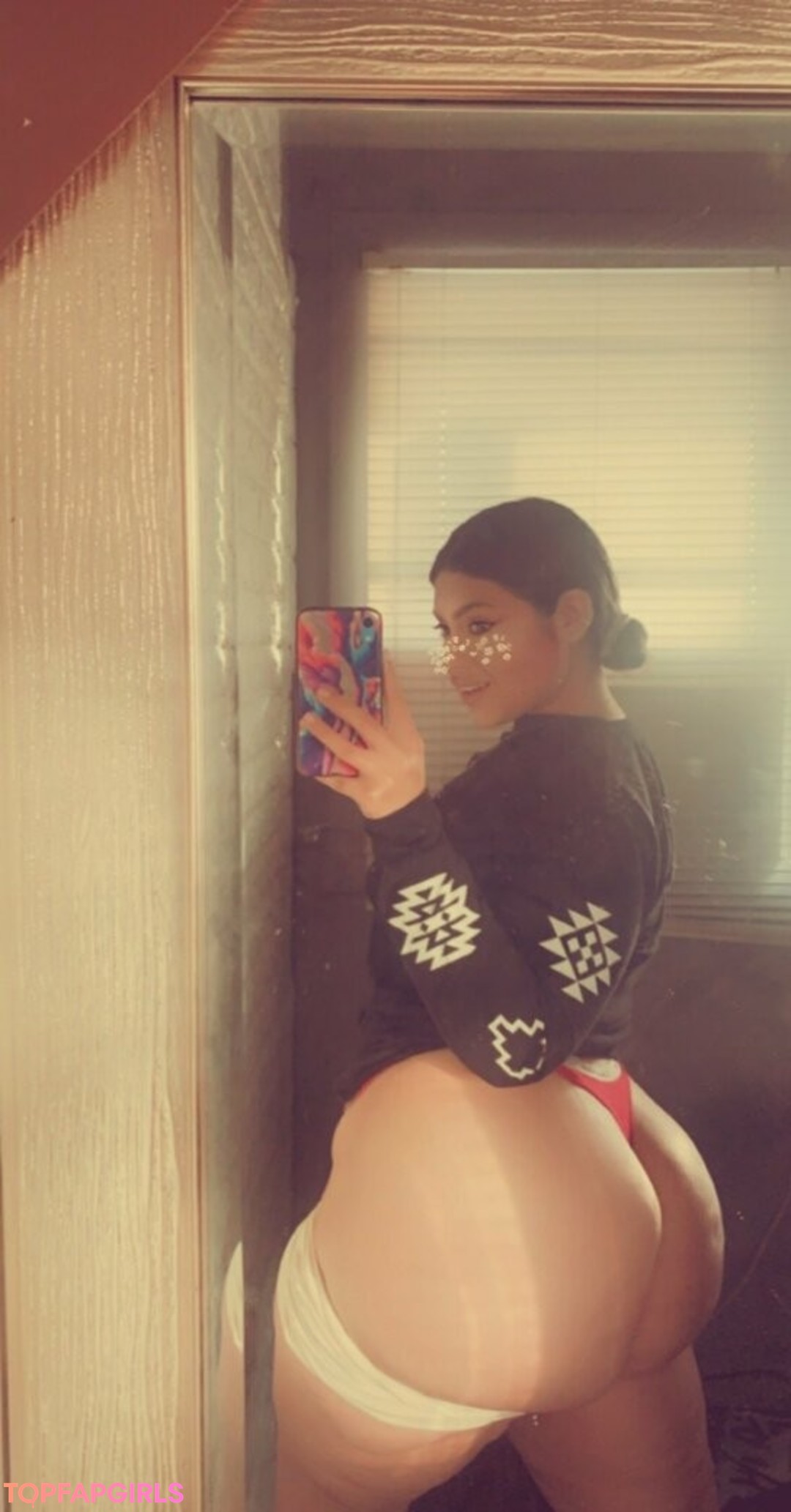 Foto desnuda filtrada de OnlyFans de Maryalicejenni #67 Foto desnuda filtrada de OnlyFans de Maryalicejenni #67