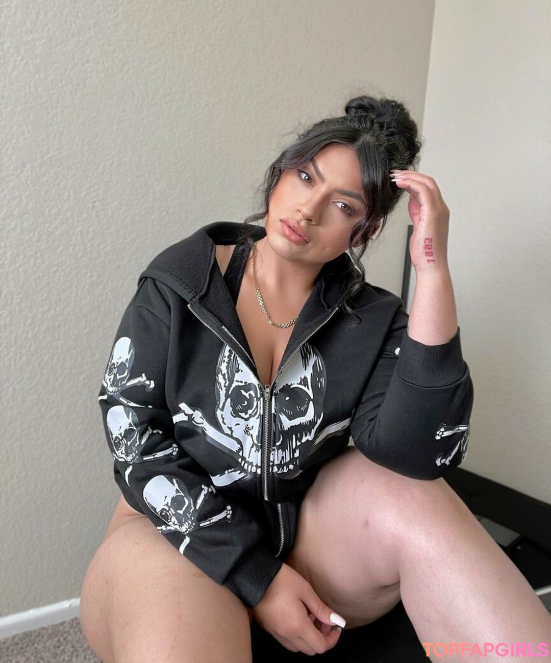 Foto desnuda filtrada de OnlyFans de Maryalicejenni #713 Foto desnuda filtrada de OnlyFans de Maryalicejenni #713