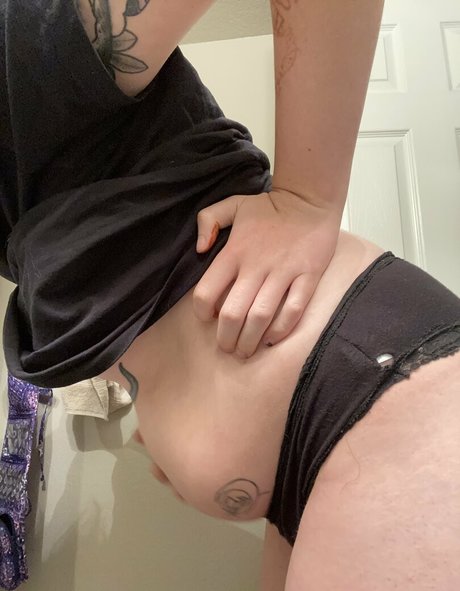 Bigbellybenni