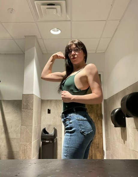 Foto desnuda filtrada de OnlyFans de Lovelymissmarie