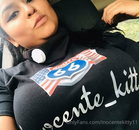 Foto desnuda filtrada de OnlyFans de Inocentekitty11