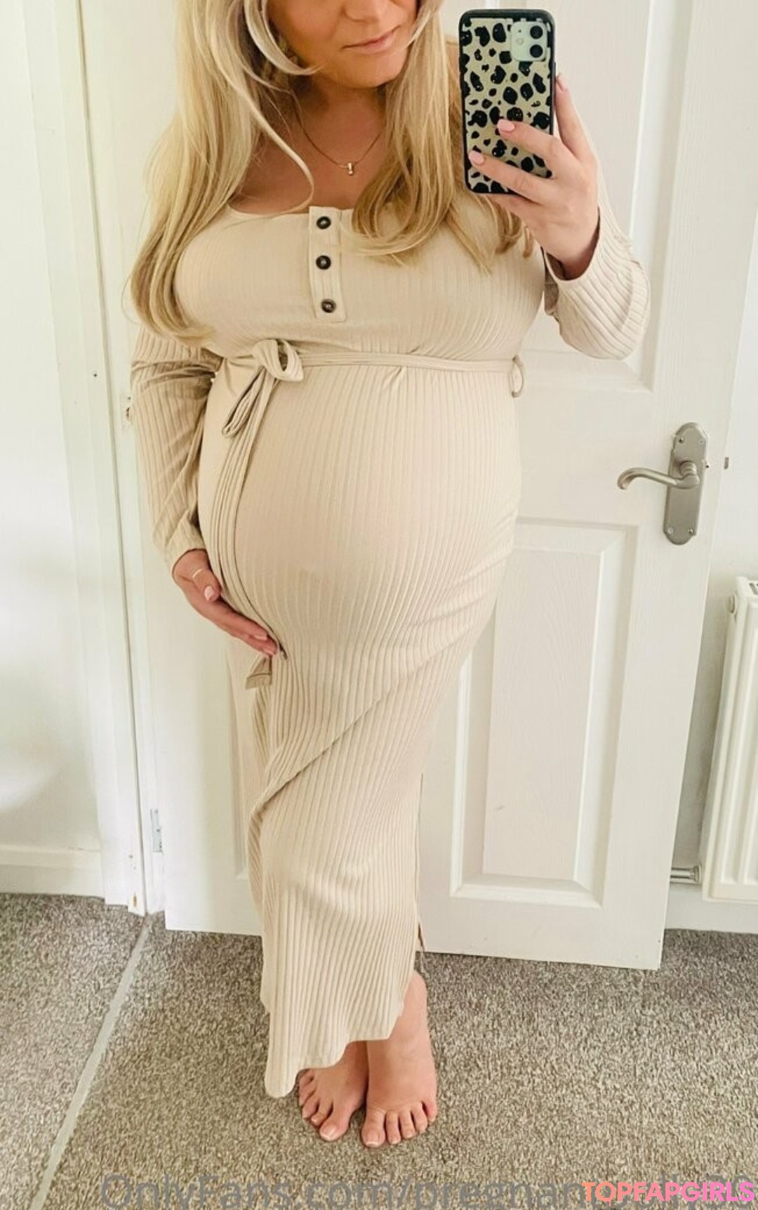 Foto desnuda filtrada de OnlyFans de Pregnantpolly30 #108 Foto desnuda filtrada de OnlyFans de Pregnantpolly30 #108