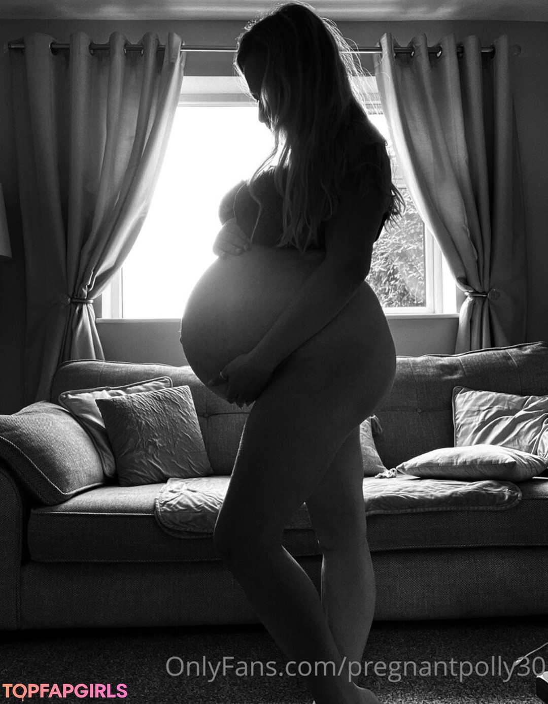 Foto desnuda filtrada de OnlyFans de Pregnantpolly30 #75 Foto desnuda filtrada de OnlyFans de Pregnantpolly30 #75