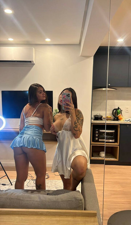 Foto desnuda filtrada de OnlyFans de Alekerchineer