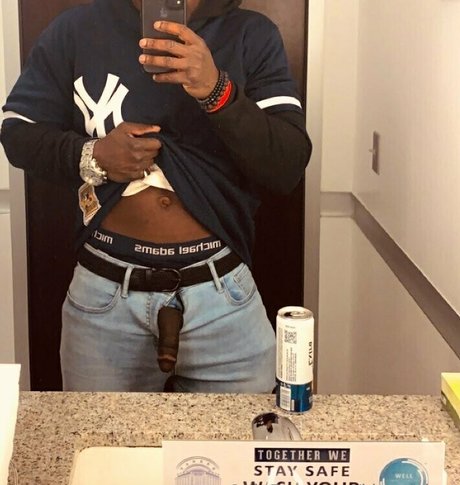 Foto desnuda filtrada de OnlyFans de kingdee