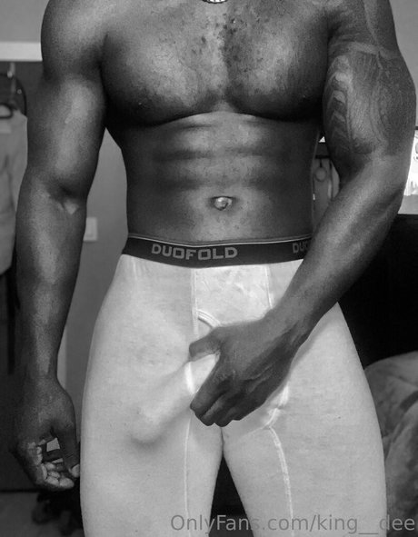 Foto desnuda filtrada de OnlyFans de Kingdee